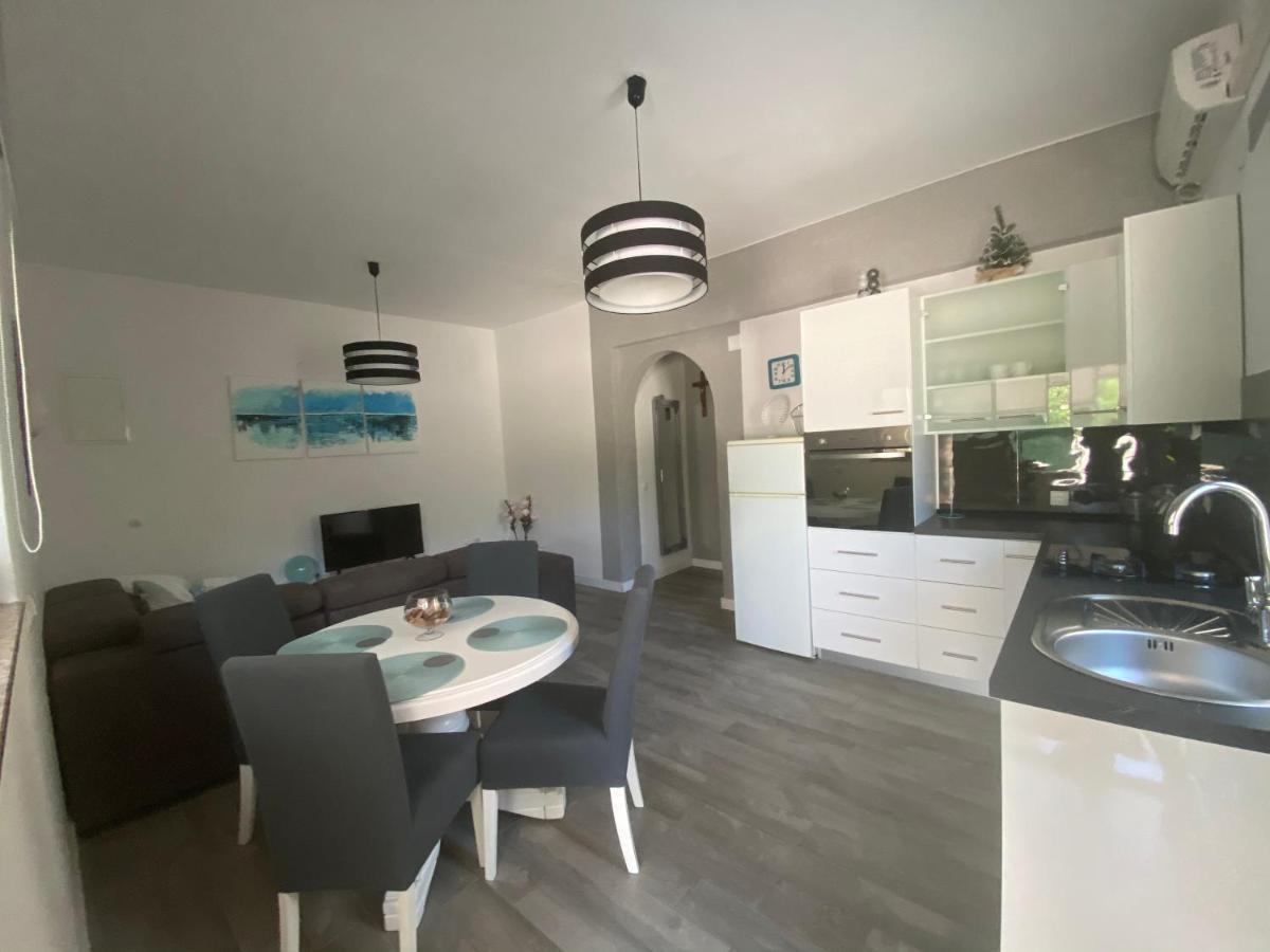 Branka Apartment Dobropoljana